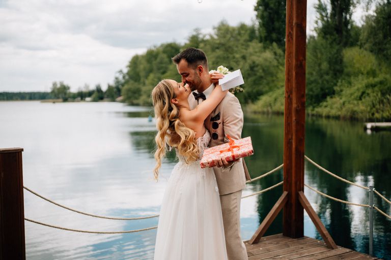 ślub nad jeziorem boho pogoria
