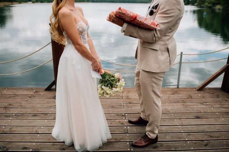 ślub nad jeziorem boho pogoria
