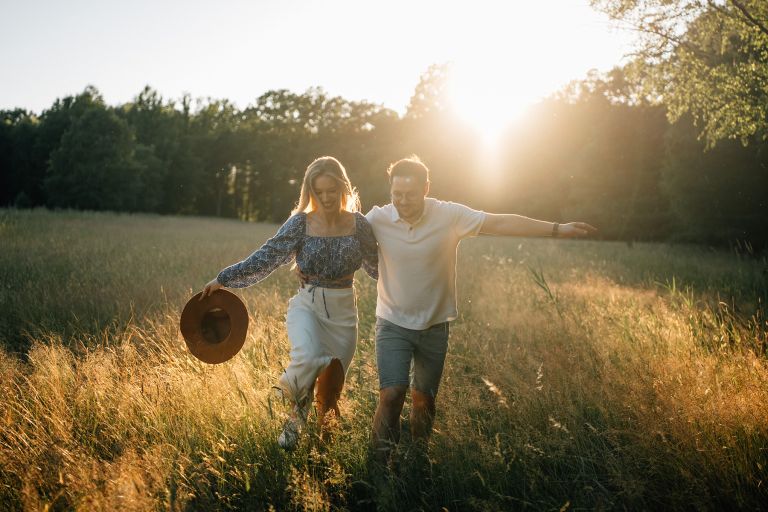 Sesja narzeczeńska w plenerze, romantyczne zdjęcia, Katowice Śląsk