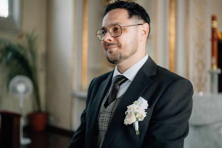 Naturalny reportaż ślubny, momenty z wesela Zatoka Bajka