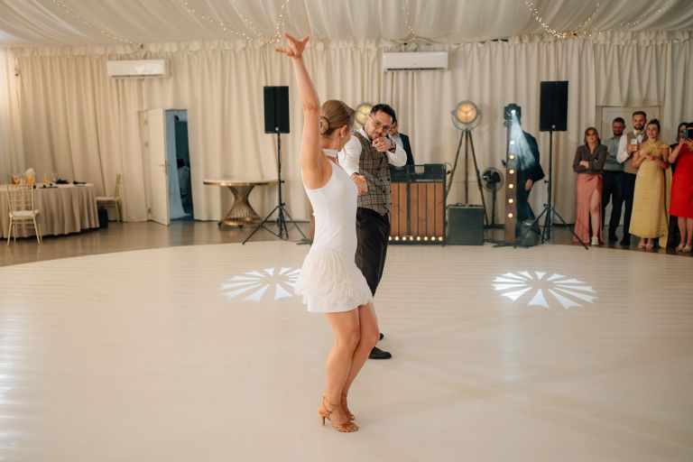 Fotografia ślubna Opolskie, reportaż z wesela Zatoka Bajka