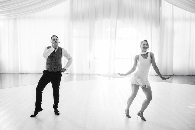 Reportaż ślubny Opolskie, chwile bliskości pary młodej