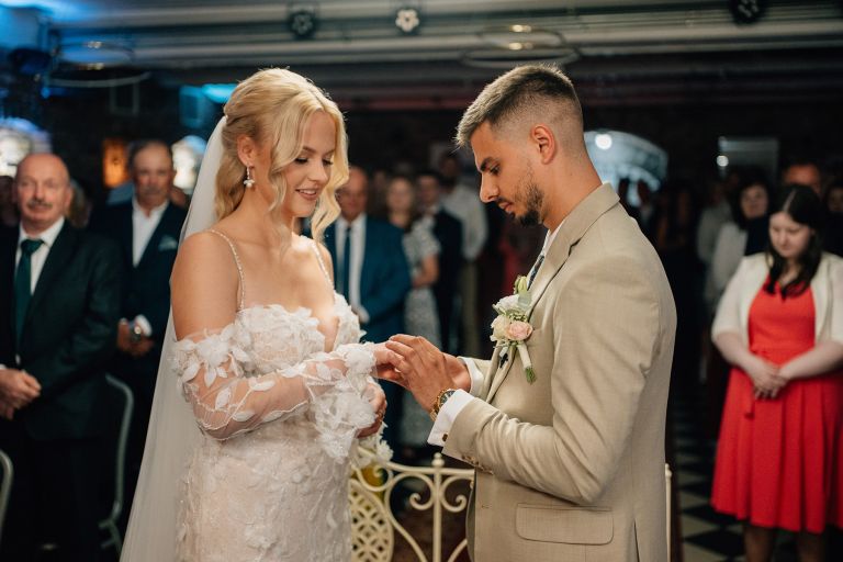 wesele w Szybie Bończyk – naturalne kadry (kadr 22)