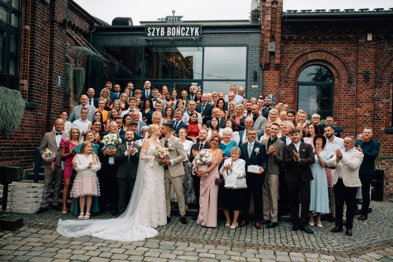 Iza i Adrian – życzenia od gości (kadr 33)