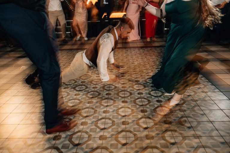 wesele w Szybie Bończyk – reportaż ślubny (kadr 77)