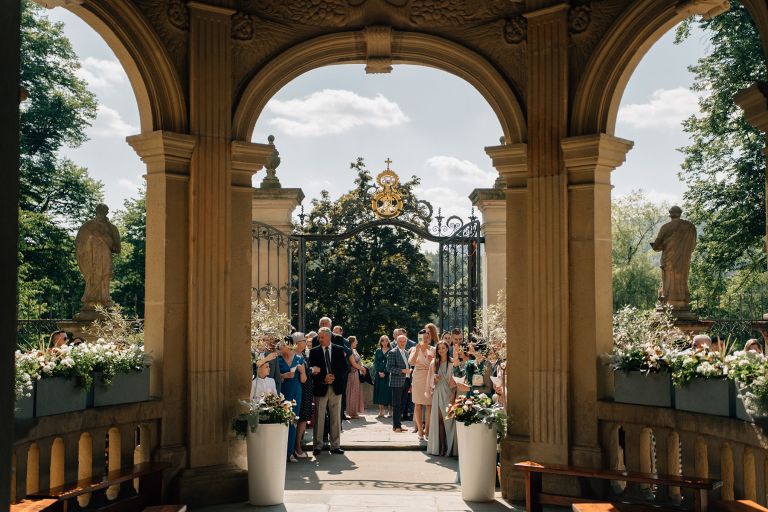 wesele Ostoja Garden w Brodach – zdjęcia w ogrodzie